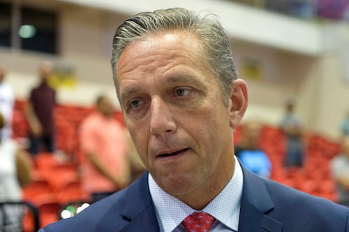 Investigan supuesta amenaza del “bajo mundo” contra alcalde de Coamo; este asegura que seguirá con normalidad su rutina