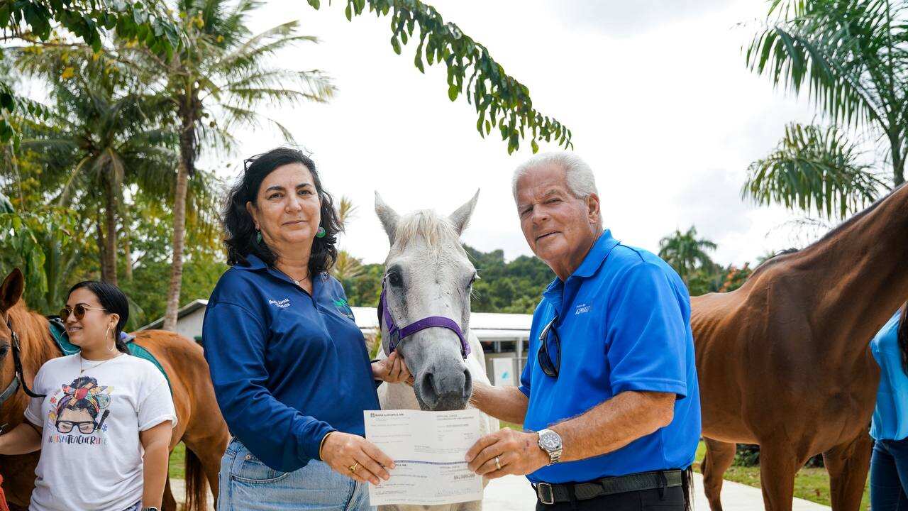 La Asociación de Padres de Monagas realizó un donativo a la Fundación Carrusel
