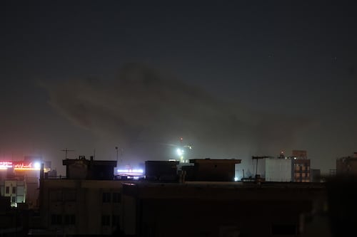 Israel e Irán intensifican ataques en cuarto día de guerra con ofensivas en Teherán, Beirut y bases de EE.UU.