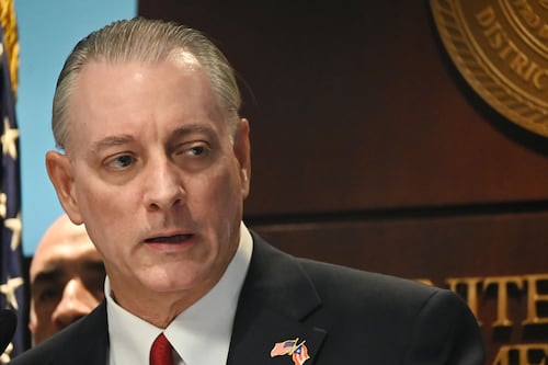 Le salió caro el invento: miembro del Coast Guard enfrenta cargos federales