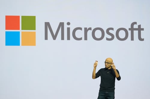 El CEO de Microsoft dice que hay que dejar de hablar de la “basura” de la IA