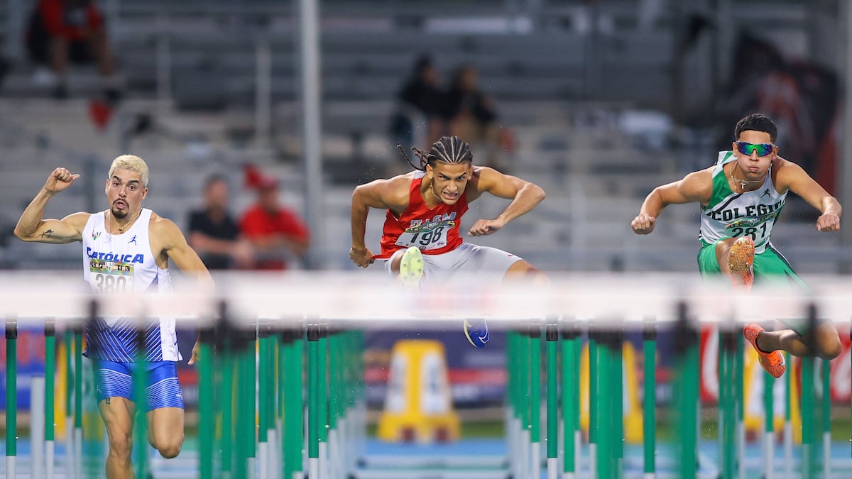 MAYAGÜEZ, PUERTO RICO. 2 de mayo: durante las competencias de atletismo del torneo de la Liga Universitaria de Puerto Rico, celebradas en el Estadio Centroamericano, en Mayagüez, Puerto Rico. (FOTO POR FABIÁN MEZA/STRAFFON IMAGES/CRÉDITO OBLIGATORIO/USO EDITORIAL/NO PARA LA VENTA/NO ARCHIVAR)