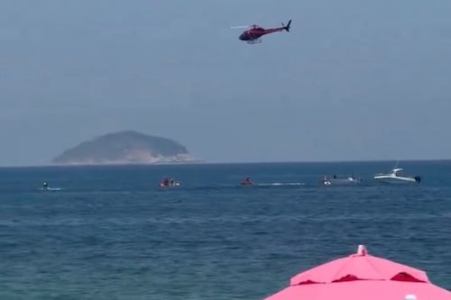 Video. Avión se estrella en el mar y confirman la muerte del piloto