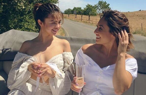 Selena Gomez y Francia Raisa