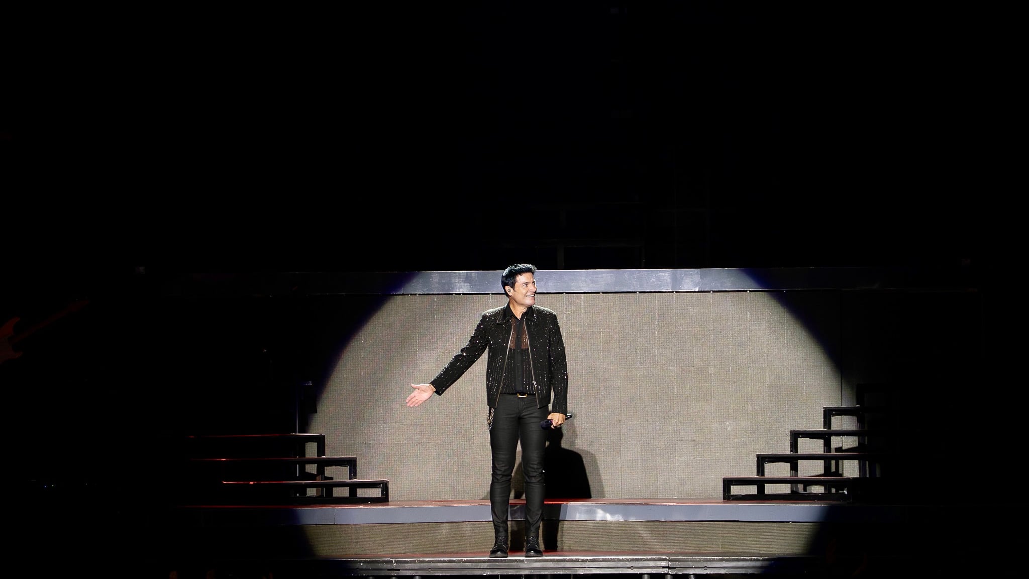 El artista se presentó en el Coliseo de Puerto Rico, José Miguel Agrelot.