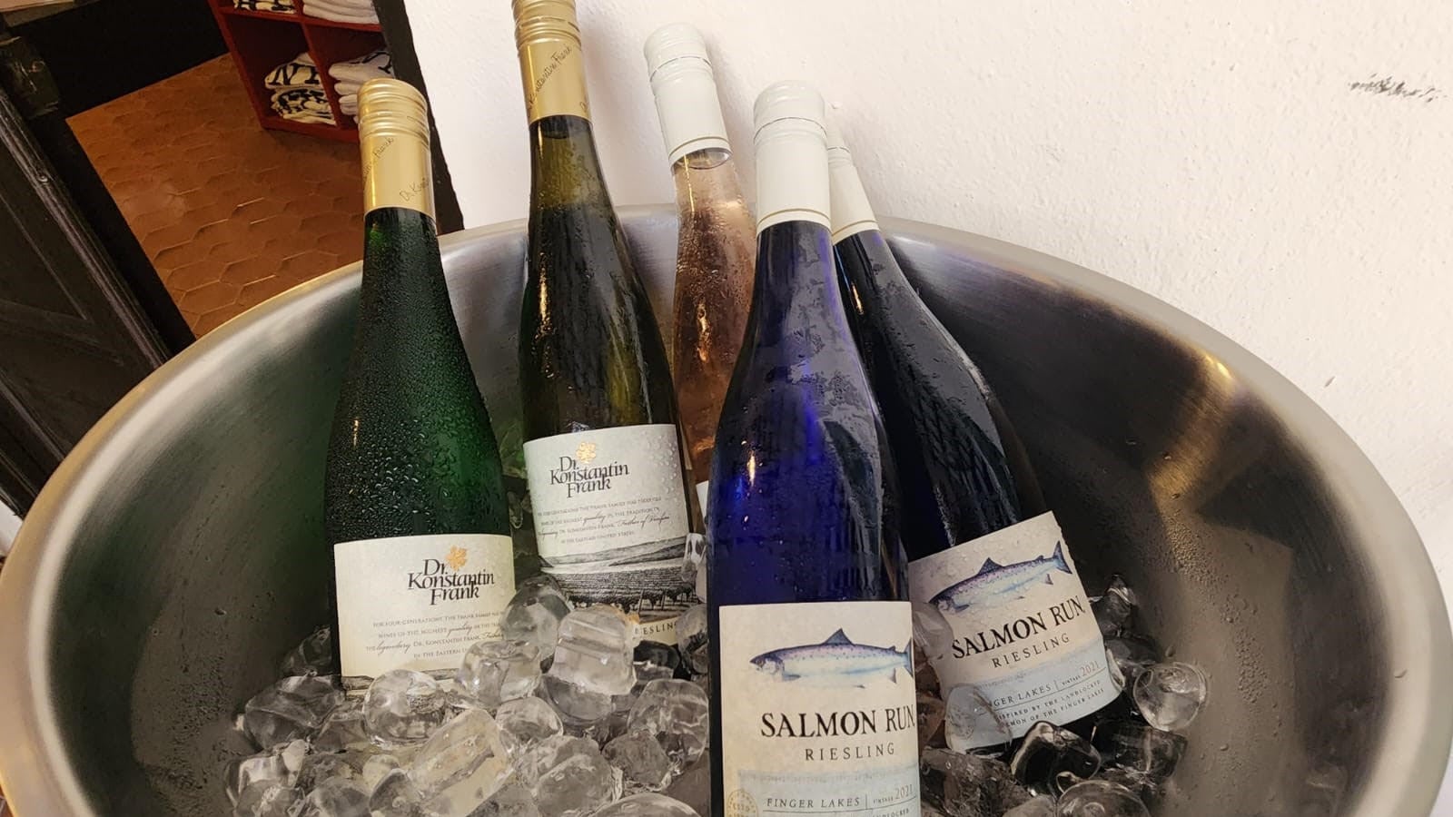 Lanzamiento y degustación de vinos Dr. Konstantin Frank en la Oficina de Comercio y Turismo de Nueva York en San Juan.