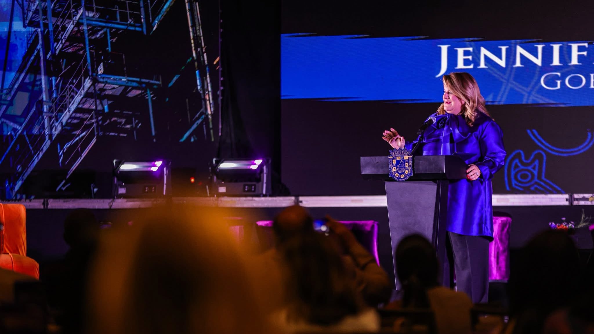 La mandataria presentó su visión de desarrollo económico durante la convención de industriales en el Wyndham Grand Rio Mar.