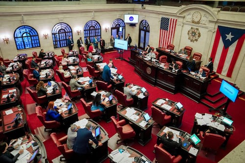 Senado avala resolución en rechazo a permanencia arbitraria de la Junta de Supervisión Fiscal