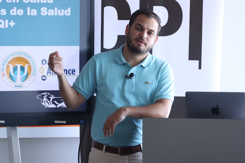 Caleb Esteban, profesor universitario e investigador sobre asuntos relacionados a minorías sexuales y de género.
Foto por Brandon Cruz González | Centro de Periodismo Investigativo