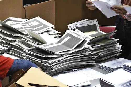 Solicitan posponer cambios al voto adelantado para mayores de 55 años por deficiencias operacionales en la CEE