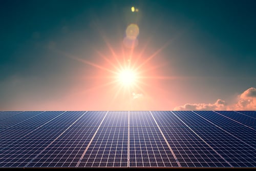 Reclamos por ganancias futuras en contratos solares abren nuevo frente en la quiebra de la AEE