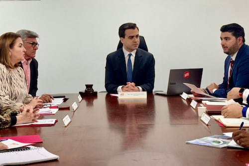 Junta del PPD aprueba resolución en defensa del salario mínimo y traza plan de reorganización