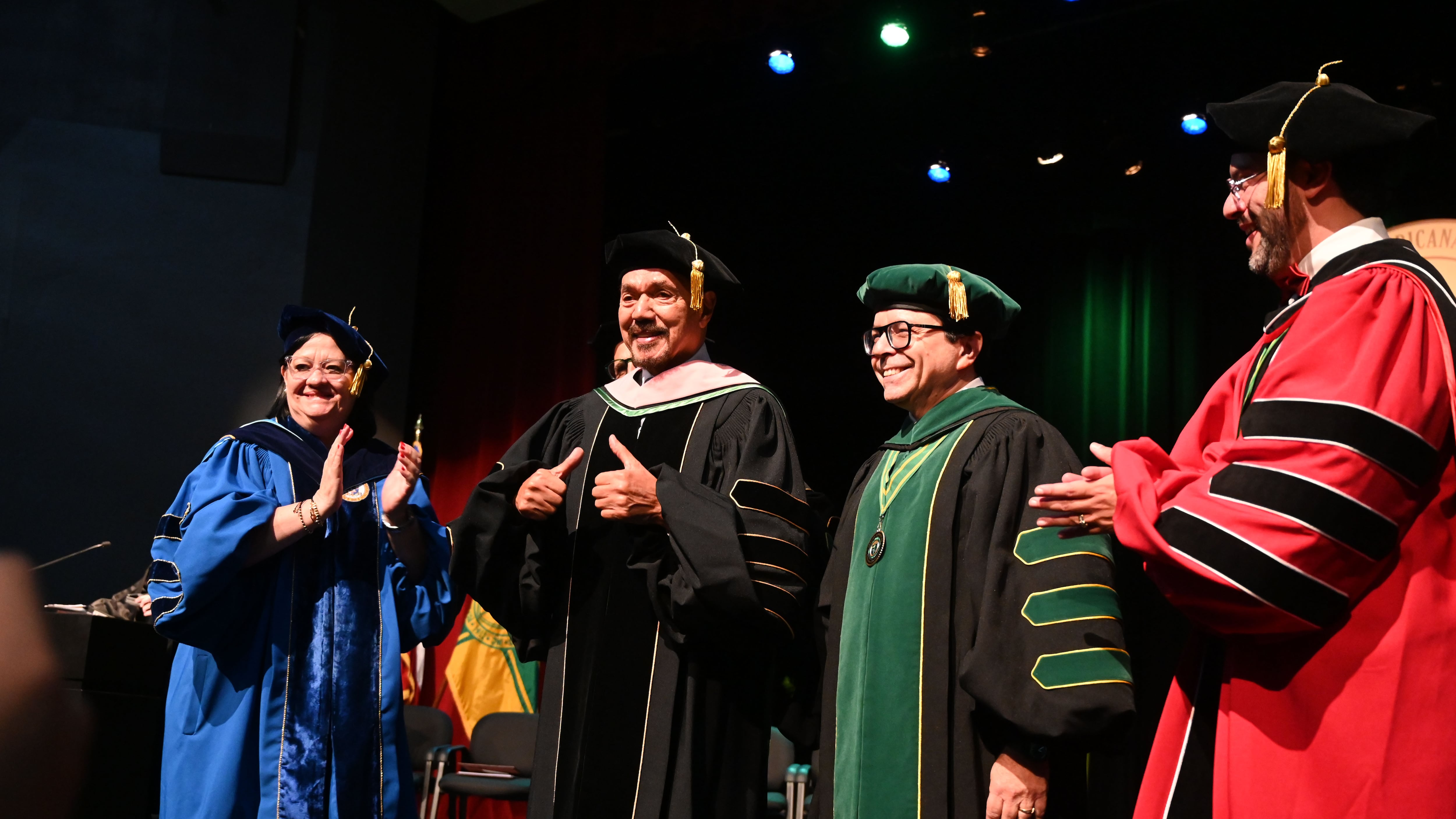 Bobby Valentin Honoris Causa Müsica. Univ. Interamericana, San Juan. Metro PR 16 de abril de 2026
