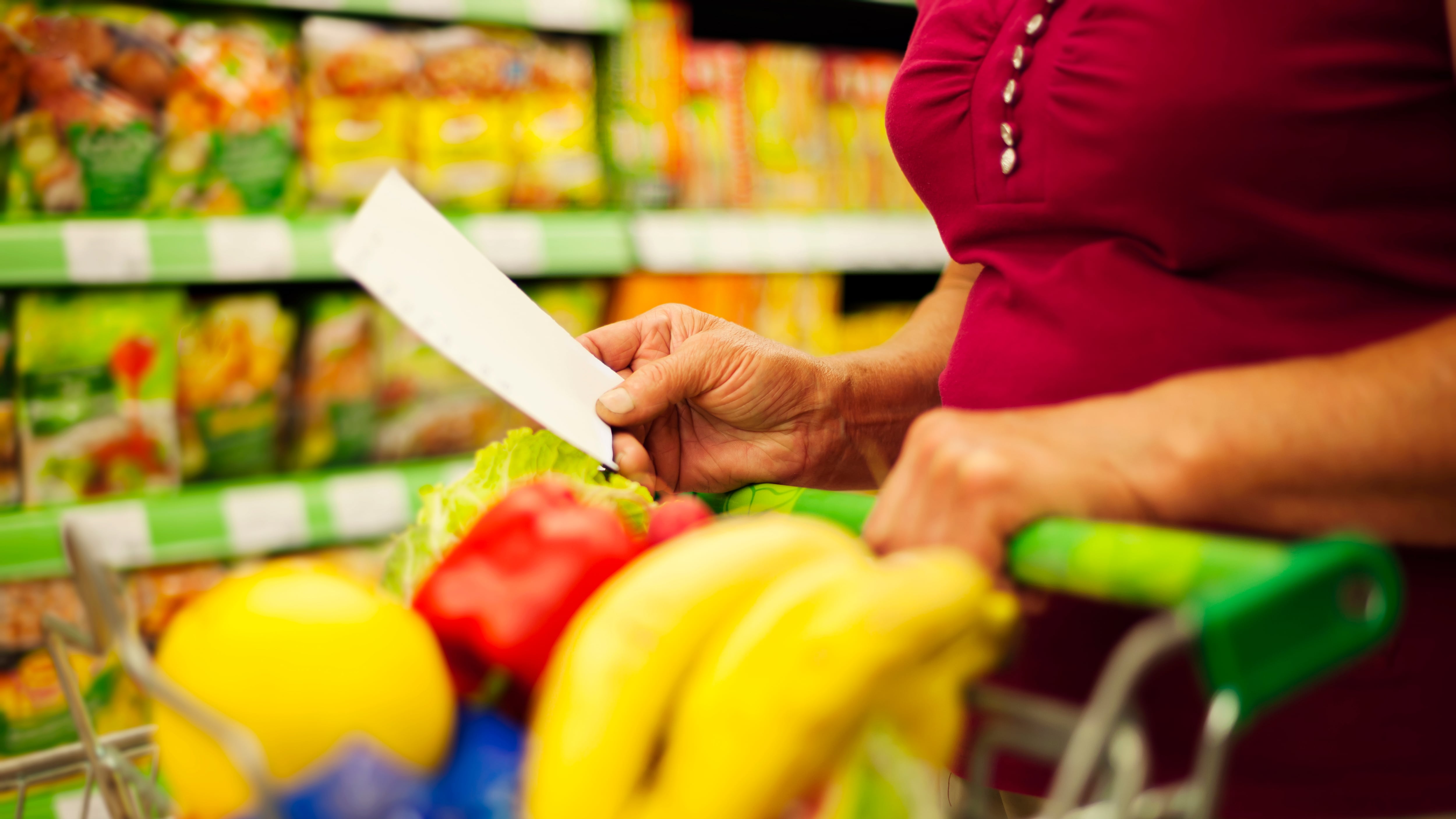 Seguir algunos consejos sencillos y fáciles de implementar a la hora de comprar puede suponer un importante ahorro. Foto: Freepik.