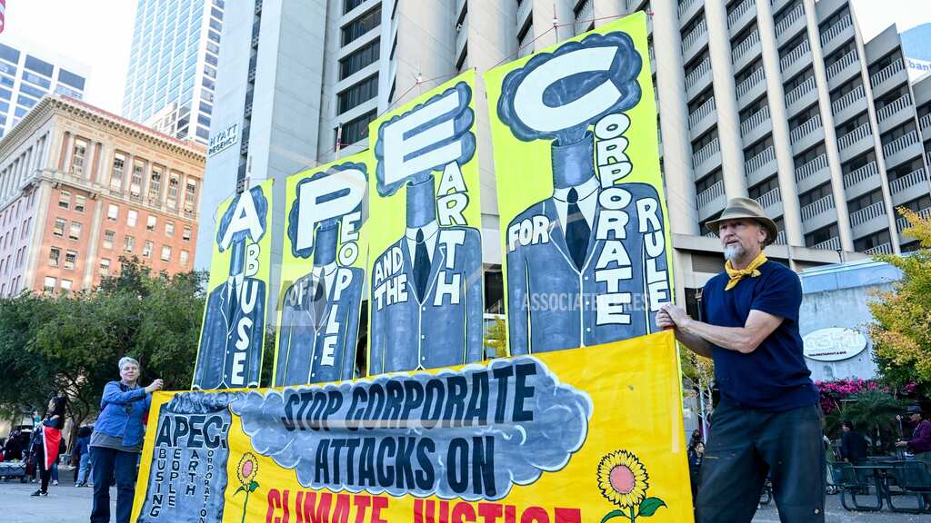 Manifestantes contra APEC en San Francisco.