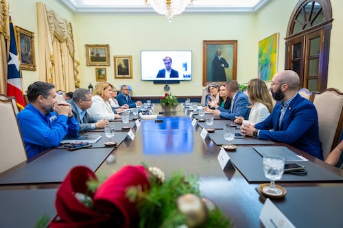 Gobernadora y EPA discuten avances en proyectos de energía y acueductos