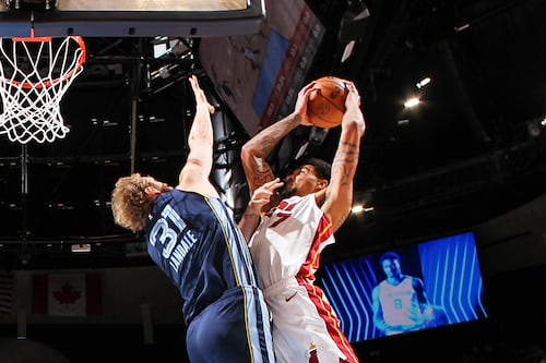 Miami Heat le da una paliza a los Memphis Grizzlies