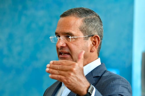 Pierluisi busca acelerar la reconstrucción con fondos federales antes del traspaso de mando