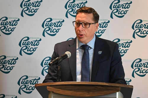 Proyectan verano fuerte tras trimestre récord en turismo