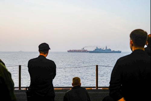 Dimite de forma inmediata el secretario de la Armada de EE. UU.