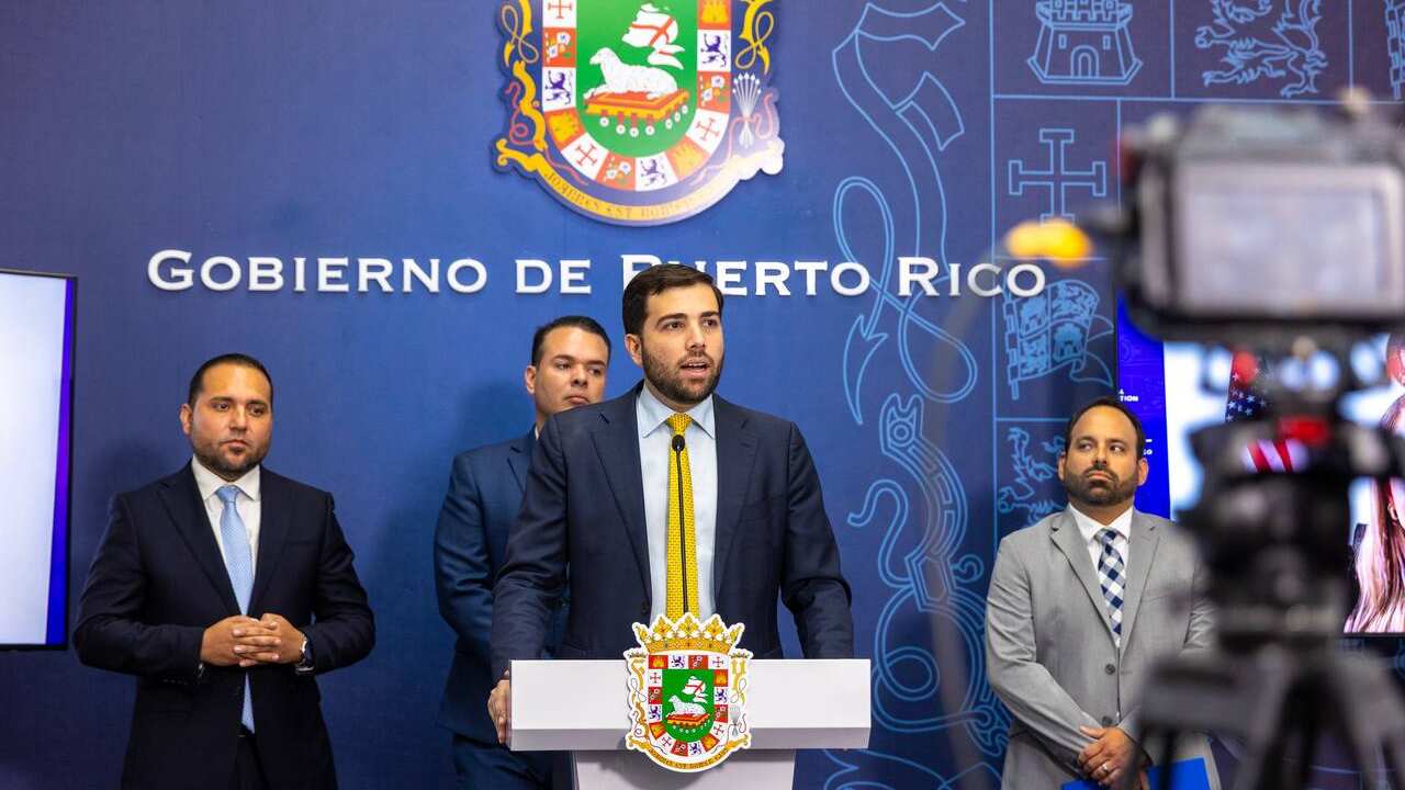 secretario del Departamento de Desarrollo Económico y Comercio, Sebastián Negrón Reichard