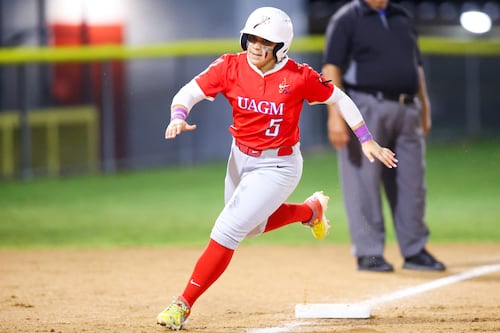 Las Taínas de la UAGM enfrentan un nuevo reto en el sóftbol femenino