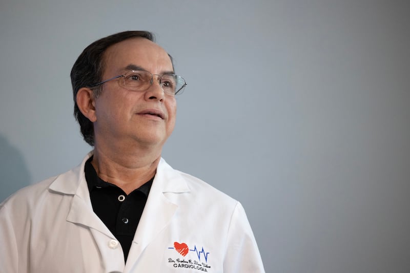 Carlos Díaz Vélez, presidente del Colegio de Médicos Cirujanos.
Foto por Vanessa Serra Díaz | Centro de Periodismo Investigativo