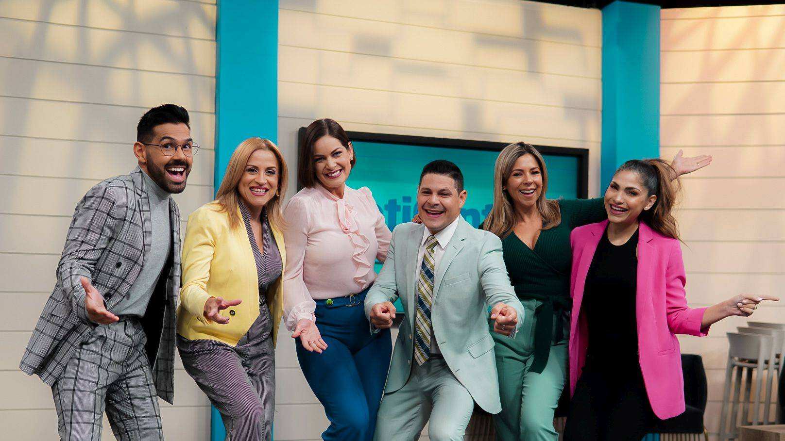 Encendido navideño noticentro al amanecer