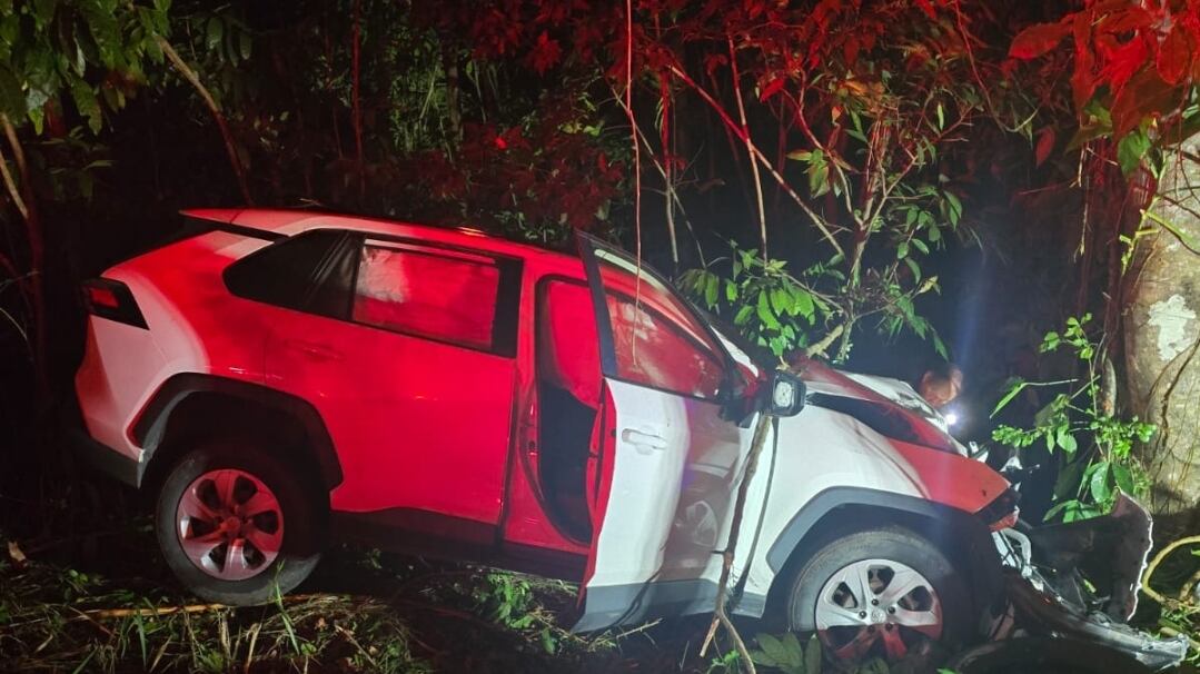 El vehículo había sido reportado hurtado en la calle Bienvenido Feliciano, en Florida.