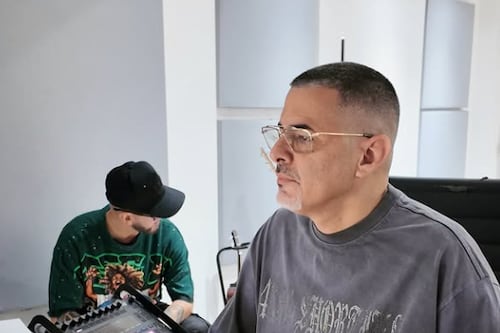 Nesty pide ayuda para encontrar a su sobrina: Una de las personas arrastrada por oleaje en Arecibo