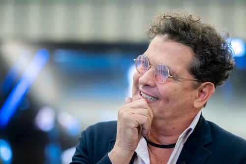 Carlos Vives lamentó el triste fallecimiento del maestro musical que lo llamaba “El Gallito”