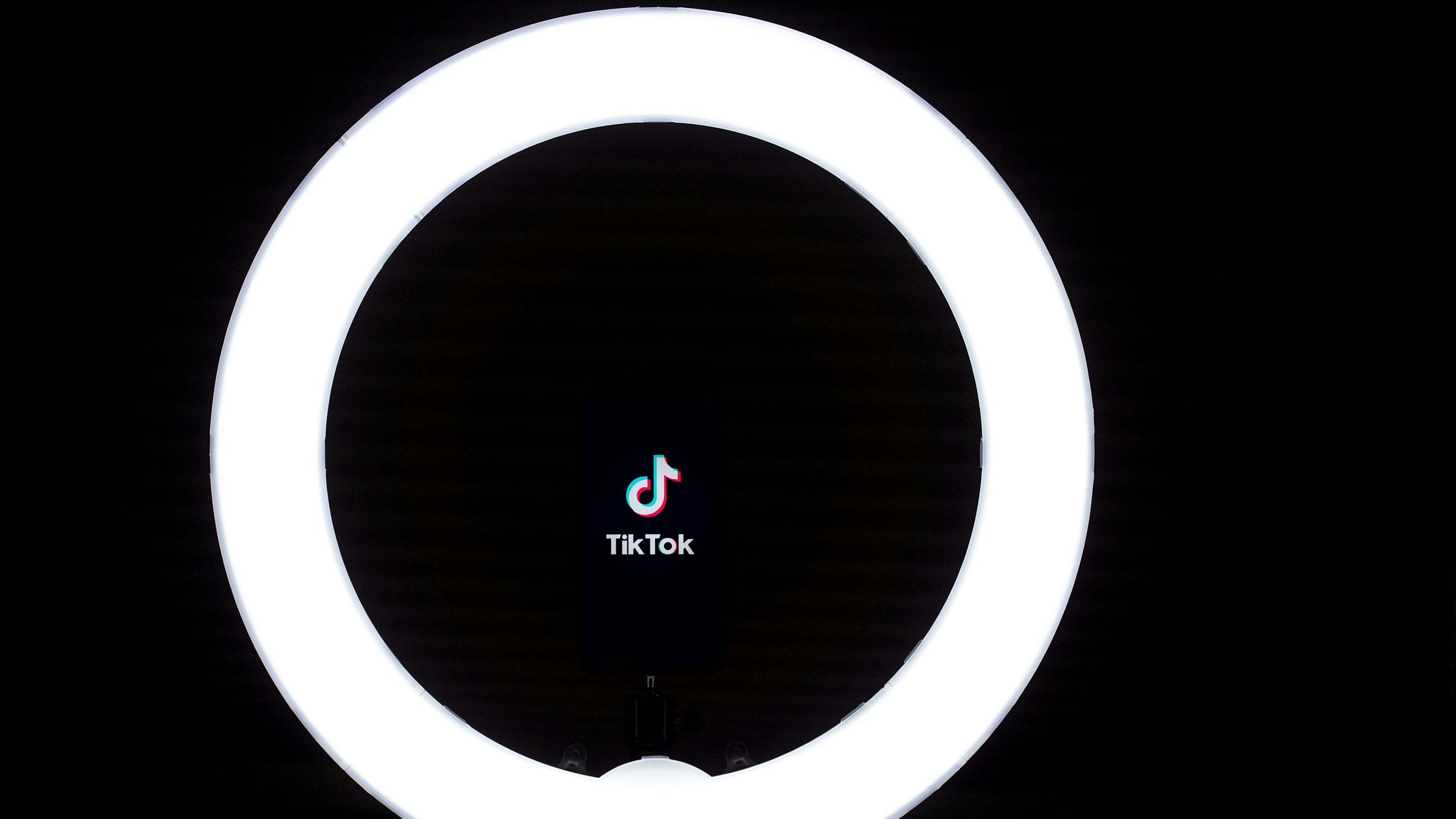 La introducción de la herramienta de control deslizante en TikTok es un desarrollo emocionante que ofrece a los usuarios una nueva forma de personalizar su experiencia en la plataforma.