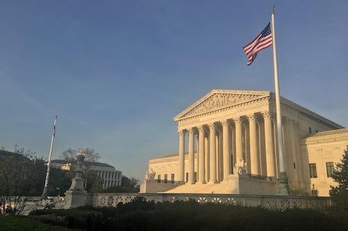 Corte Suprema bloquea temporalmente fallo que detuvo el nuevo mapa legislativo de Texas