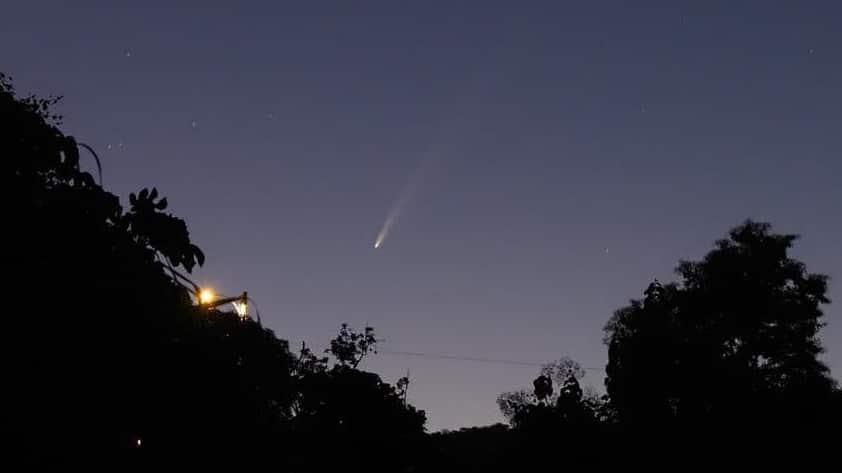 Cometa A3 desde el pueblo de San Germán.