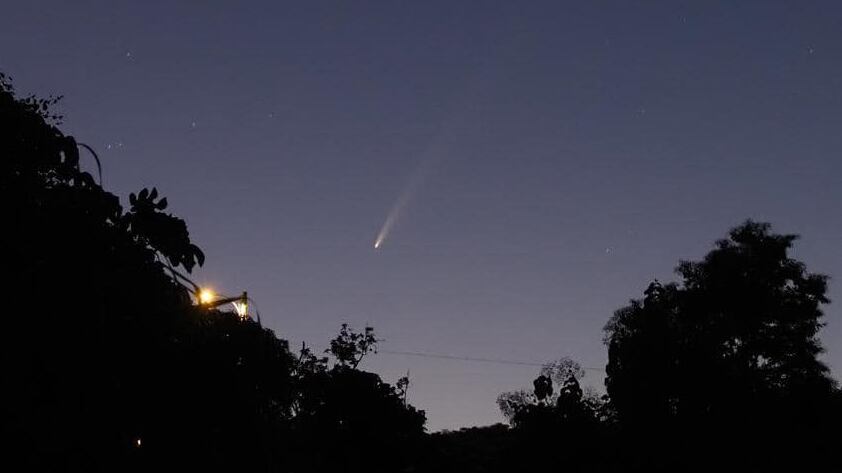 Cometa A3 desde el pueblo de San Germán.