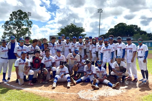 Bayamón avanza hacia la final en la Doble A Juvenil