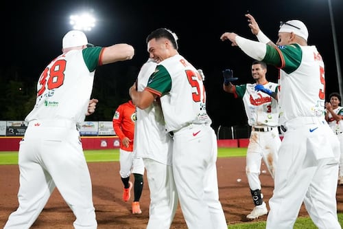 Pescadores frenan en seco a los Toritos