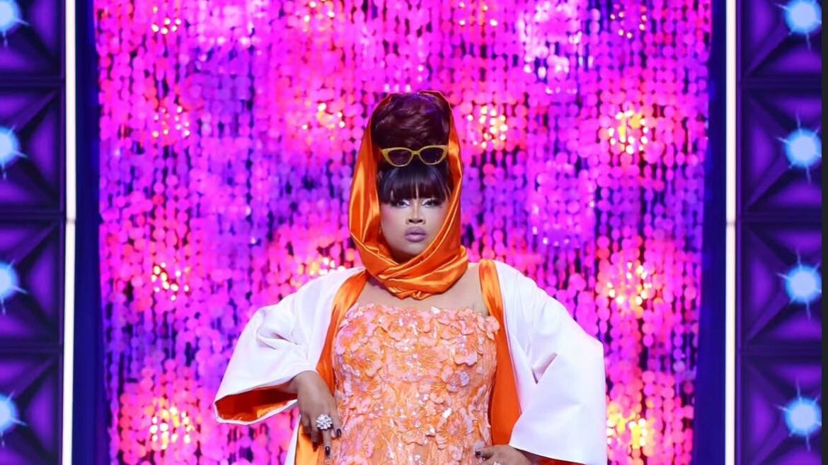 Bianca Castro Arabejo, mejor conocida como Jiggly Caliente.