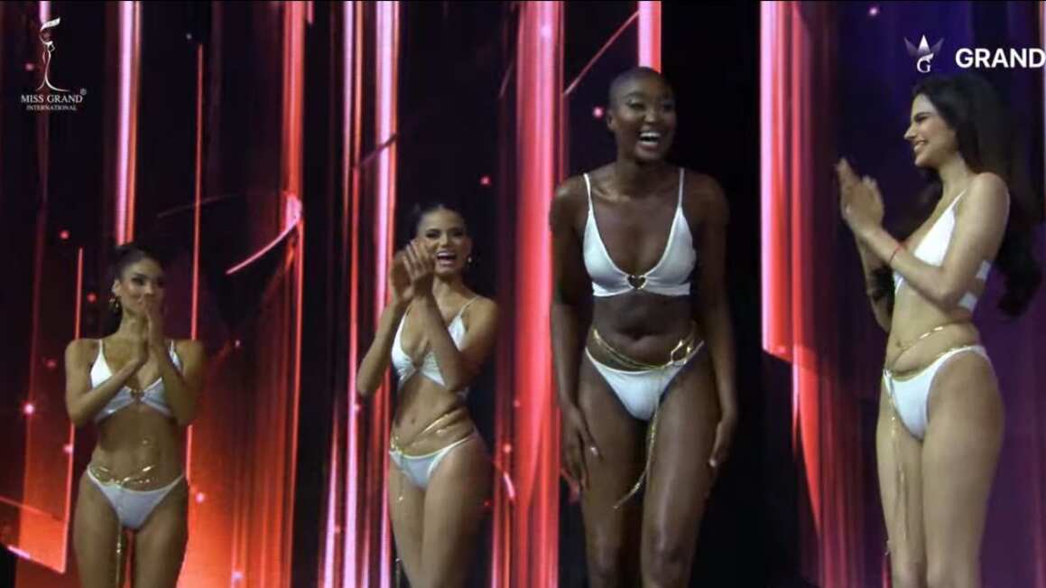 La candidata de Francia avanza al Top 10.