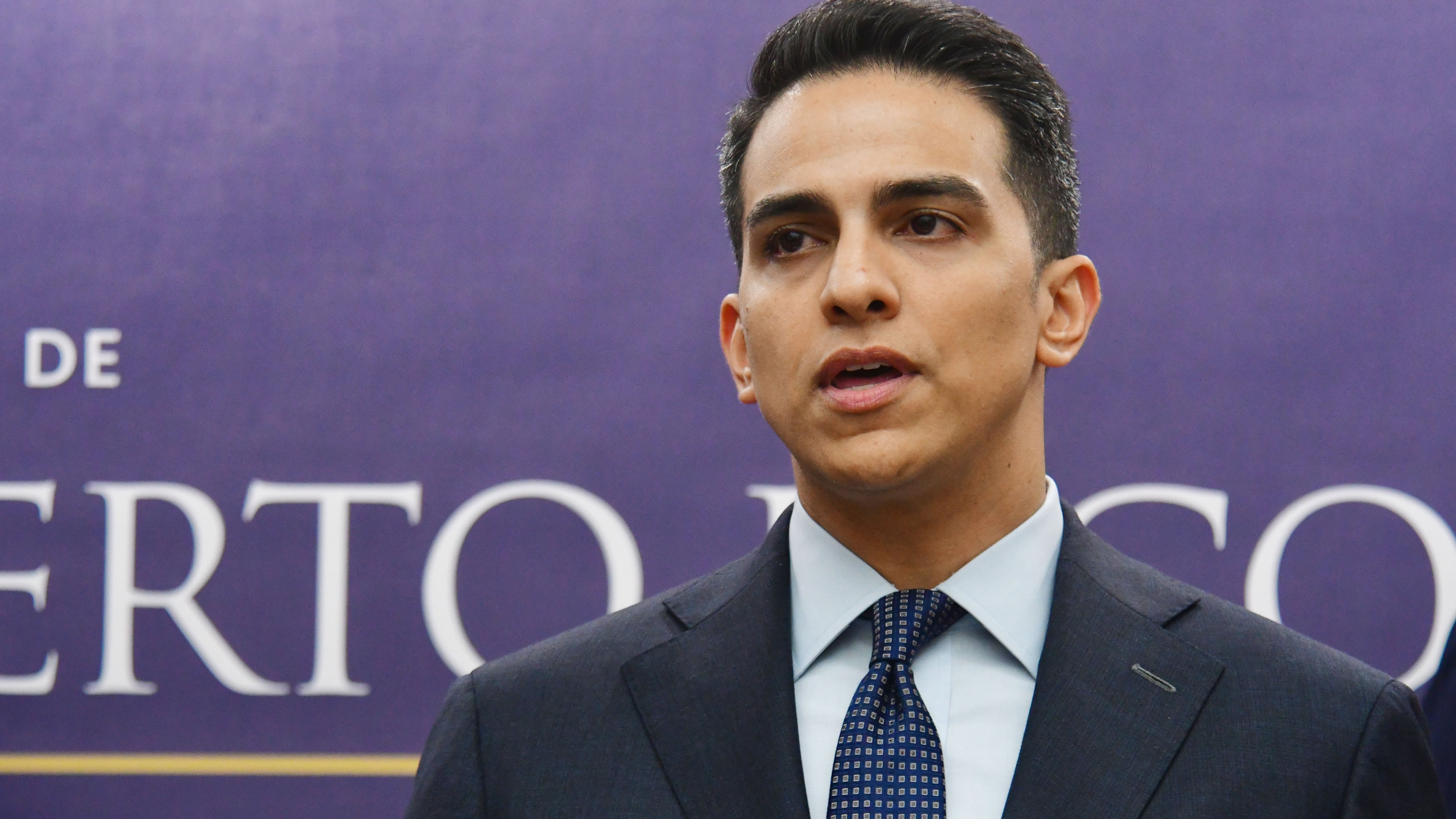 La gobernadora , Jennifer González, presenta 13 medidas legislativas, que son partes de una Reforma Contributiva.