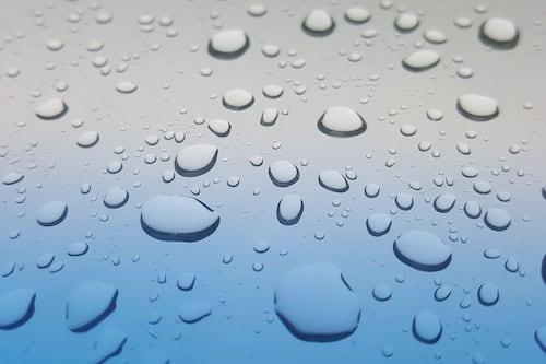 Pronostican aguaceros dispersos y condiciones de brisa fuerte para este miércoles