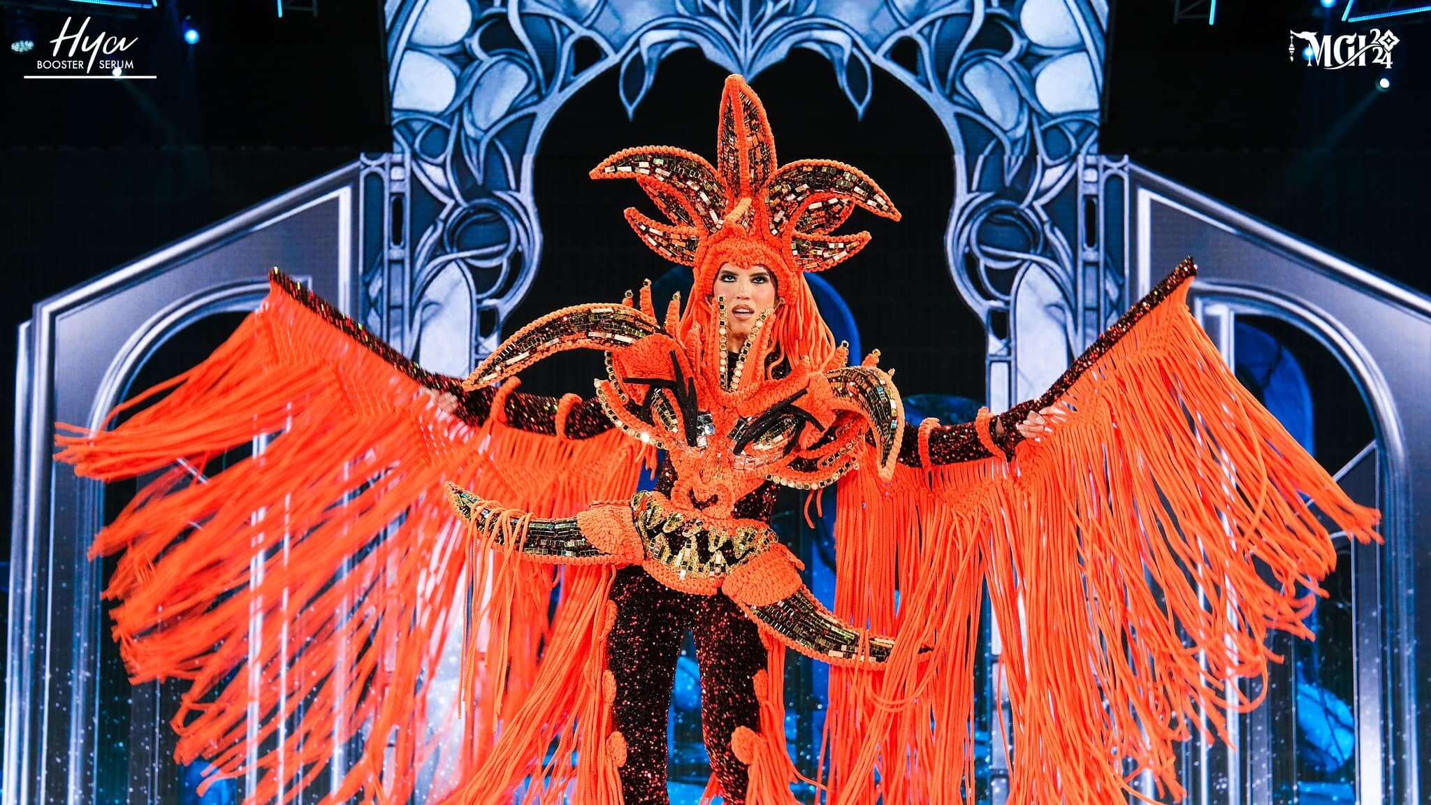 Mariangie Alicea luce la fantasía vejigante en Miss Grand International 2024.