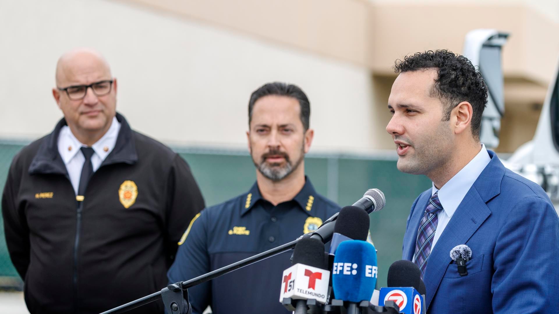 El alcalde de la ciudad de Hialeah, Bryan Calvo