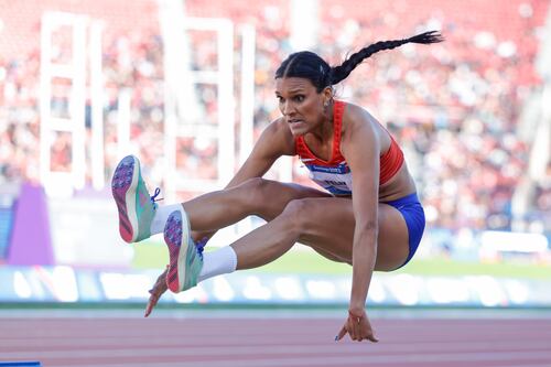 La heptalista Alysbeth Félix gana medalla de plata