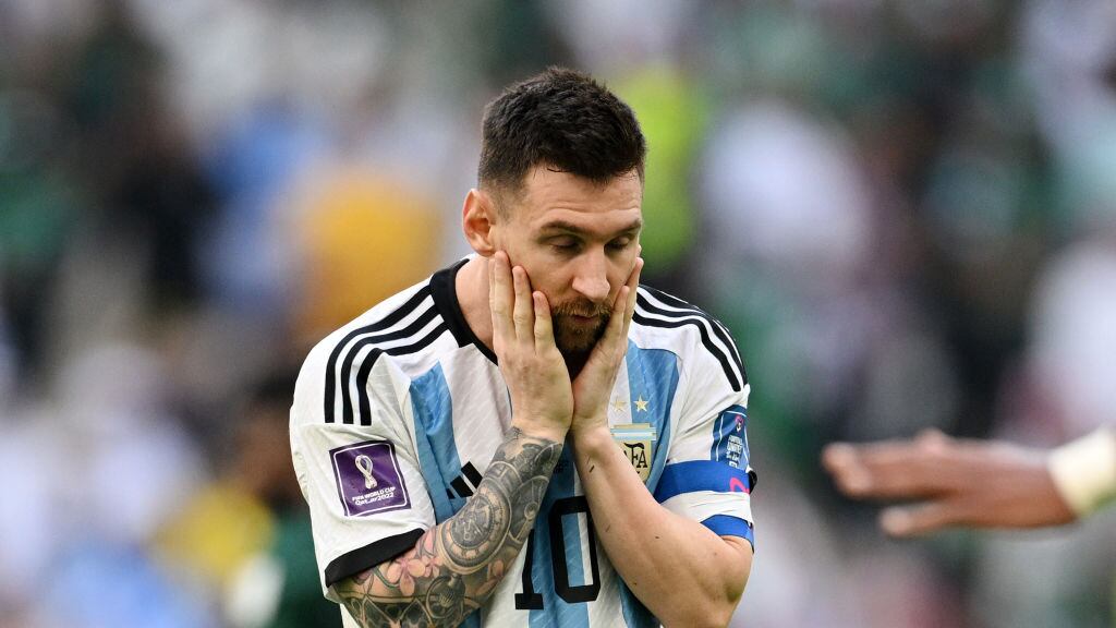 Argentina volvió a debutar con derrota en un Mundial.