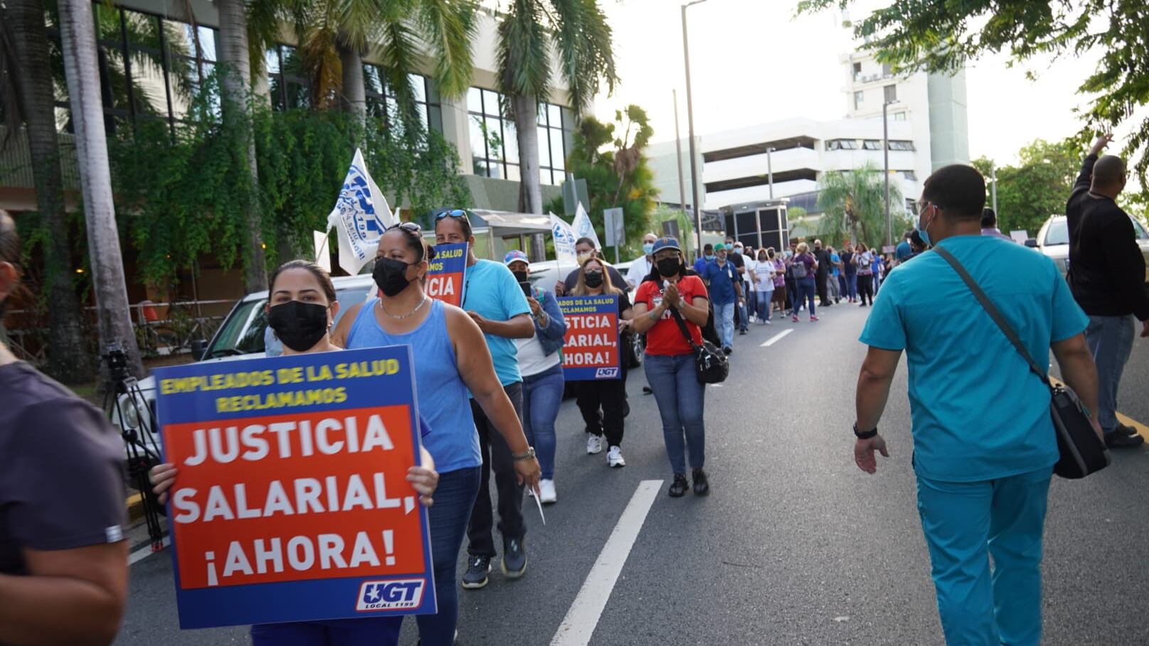 Trabajadores de la Salud amanecen reclamando justicia salarial