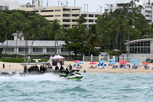 Autoridades esperan reanudar este viernes búsqueda de joven arrastrado por corrientes marinas en Manatí