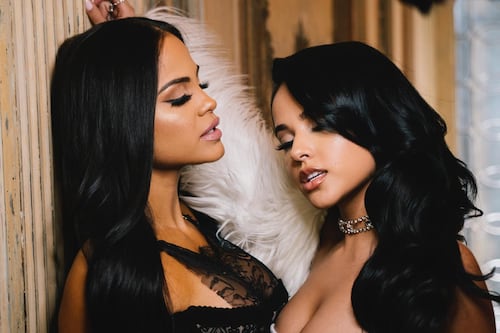 ‘Sin Pijama’ de Becky G y Natti Natasha consigue récord en YouTube