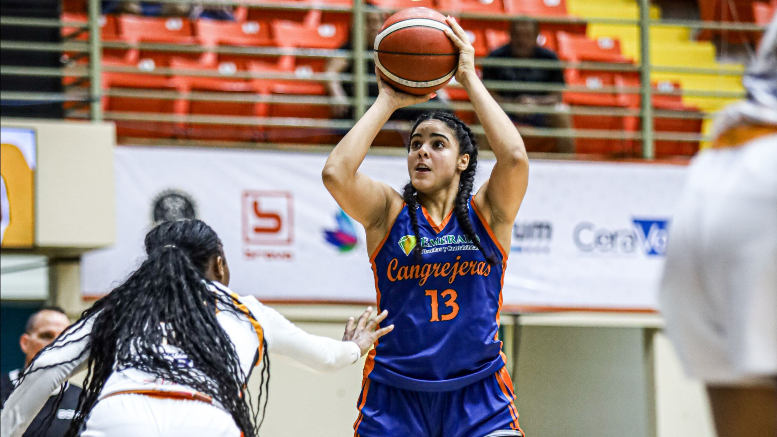 Nairimar Vargas de las Cangrejeras del BSNF.