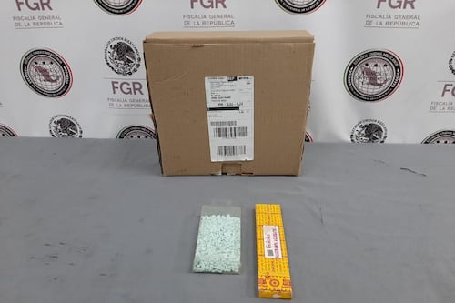 Mil pastillas de fentanilo que iban a Puerto Rico son decomisadas en empresa de paquetería de NL